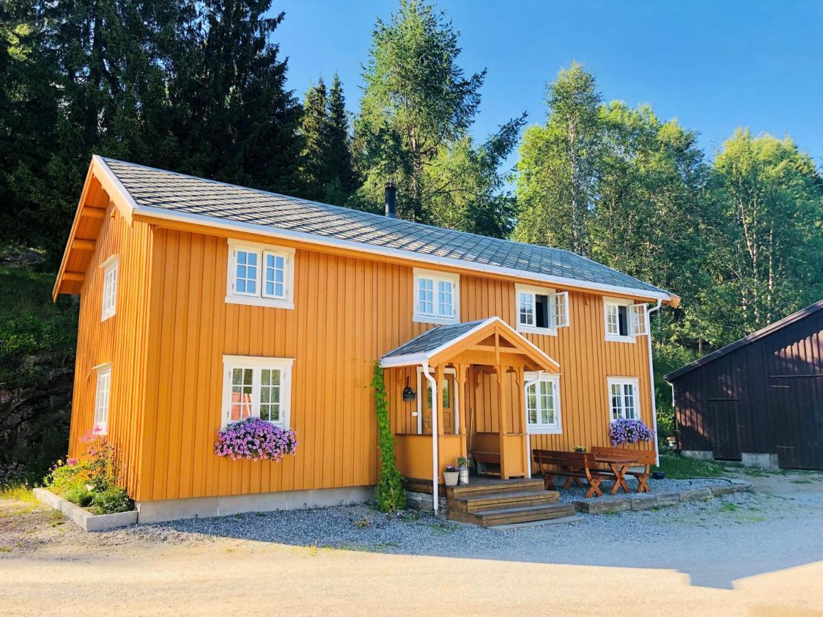 Holiday home Bakarstuo, Utpa Neset *