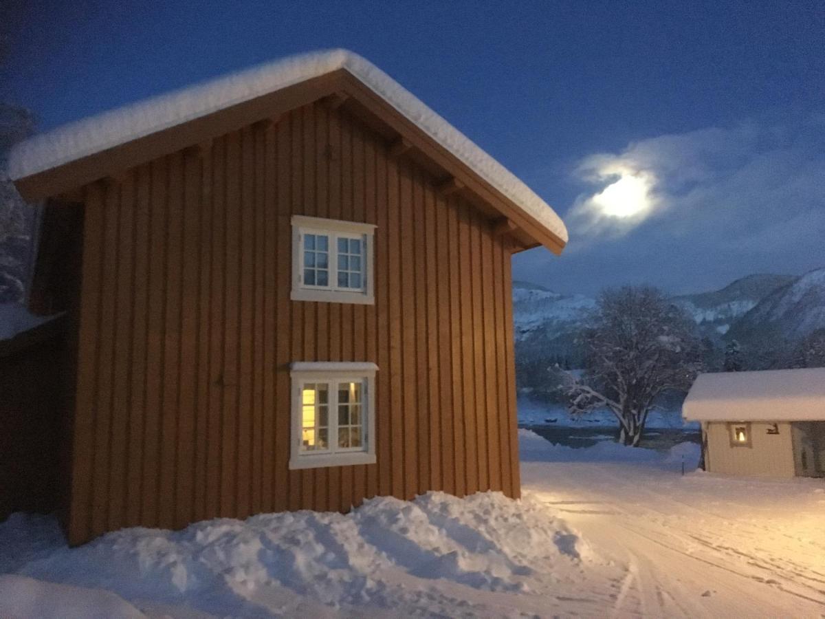 Holiday home Bakarstuo, Utpa Neset