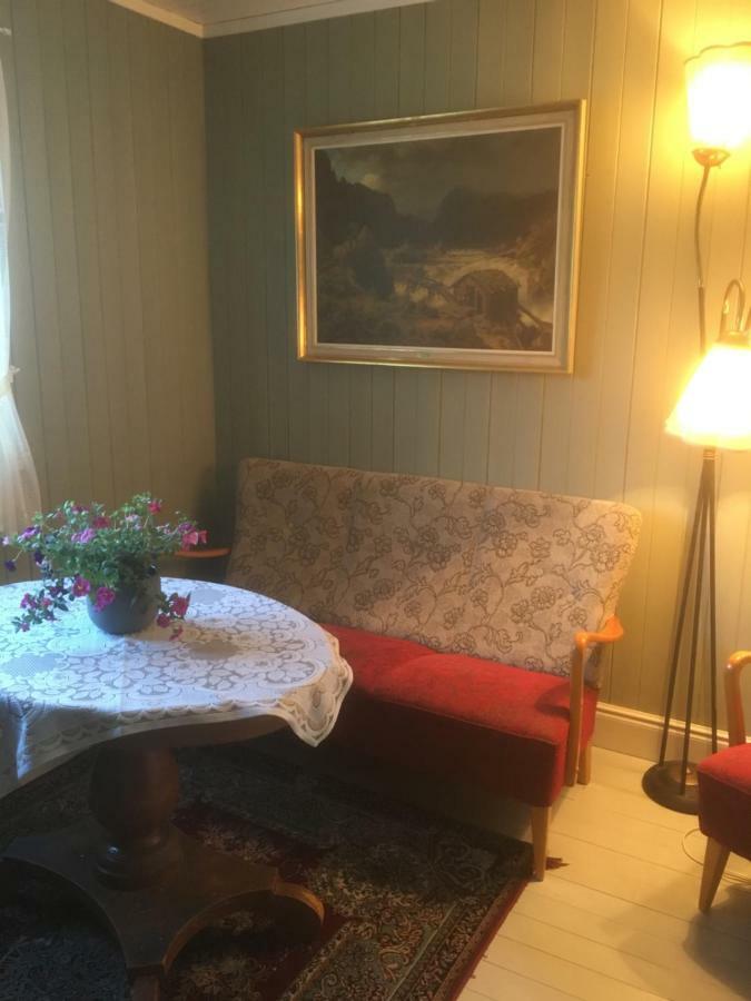 Holiday home Bakarstuo, Utpa Neset Trofors